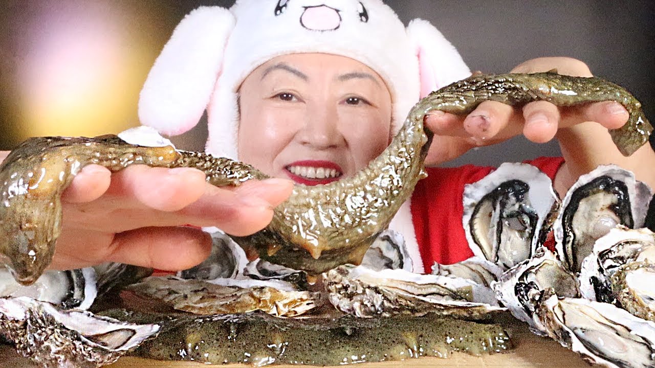 ASMR MUKBANG | 살아있는 해삼과 굴 먹방 FRESHEST RAW SEA CUCUMBER, OYSTER EATING SOUNDS hàu หอยนางรม ASMR MUKBANG | 살아있는 해삼과 굴 먹방 FRESHEST RAW SEA CUCUMBER, OYSTER EATING SOUNDS hàu หอยนางรม