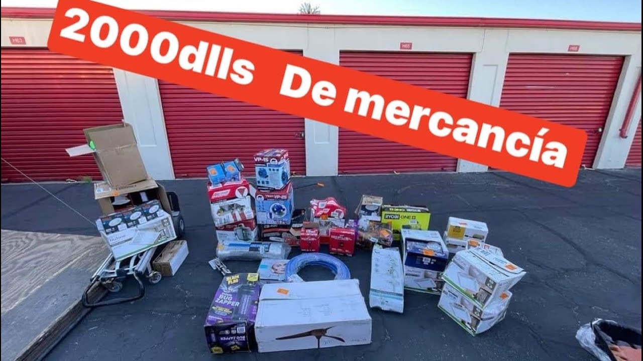 El Paso Texas ciudad Juárez Abriendo paletas de Home Depot para la