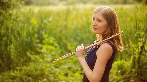 Mouquet Flute de Pan: Angela Massey, Flute