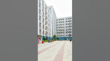 SRM Institute of Science and Technology Chennai Review 📖 #shorts #collegereview #srminstitute