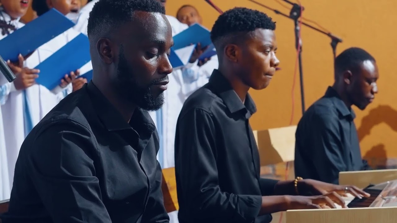 IGISINGIZO CYA BIKIRA MARIYA by Kizito Mihigo|| Friends of Mary Choir 