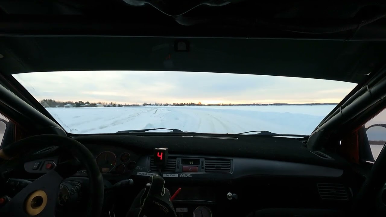 Juha Mäkelä - Mitsubishi Lancer EVO9 - Laihia - Pensaan jäärata, 28.1.24