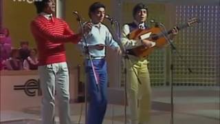 Video thumbnail of "Los Chunguitos - ¡Ay que dolor! (1981/HD)"