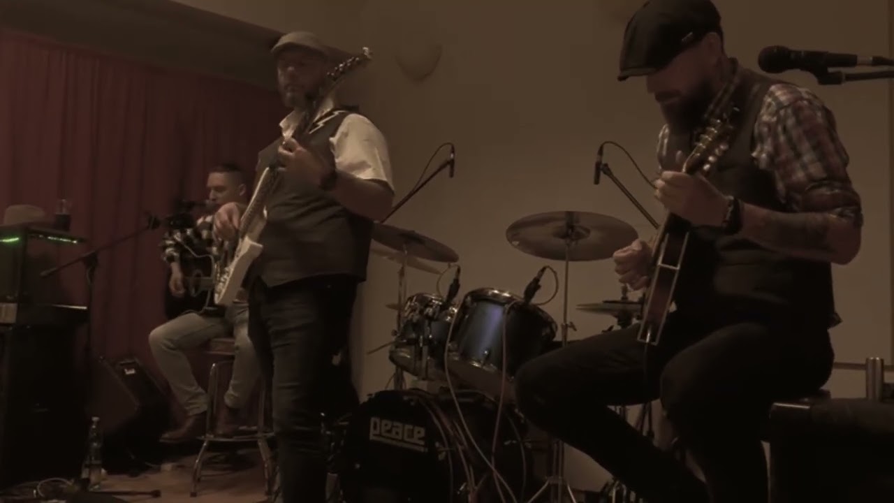 The Demijohns  Masopust