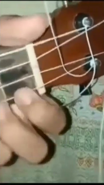 DISAAT AKU PERGI COVER UKULELE SENAR 4 (STORY'WA 30DETIK)
