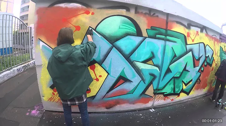 iZZY iZVNE, Dhoz(3lb)- painting in Moscow