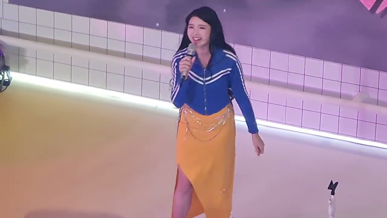 Tiara Andini - Tanpa Cinta | live at Central Park Mall 11-5-2025