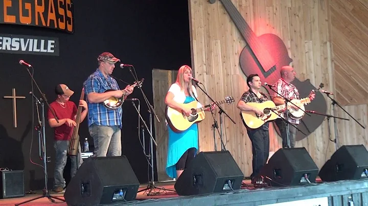 NOREEN ALLAIN & BLUE RIVER  JOLENE 2015 live