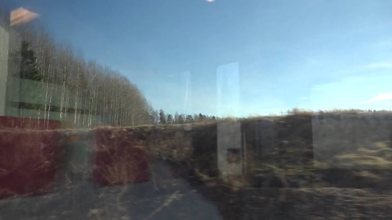 Commuter train Y: HSL Sm5 Siuntio (Sjundeå)-Kirkkonummi (Kyrkslätt), FI. 4.4.16 at 16:21-16:31