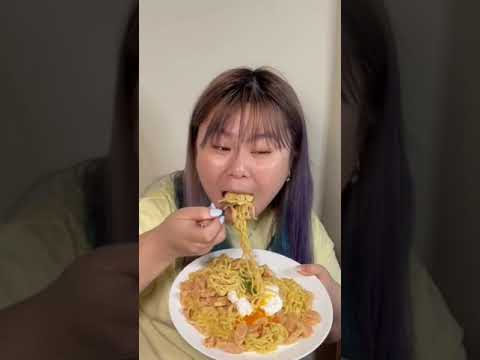 Video: Memasak Salad Sotong Dengan Keju Cair