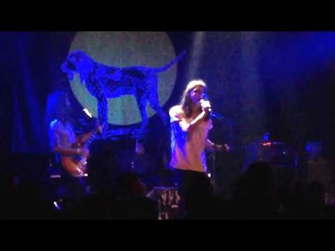 The Weeks "Buttons" Live