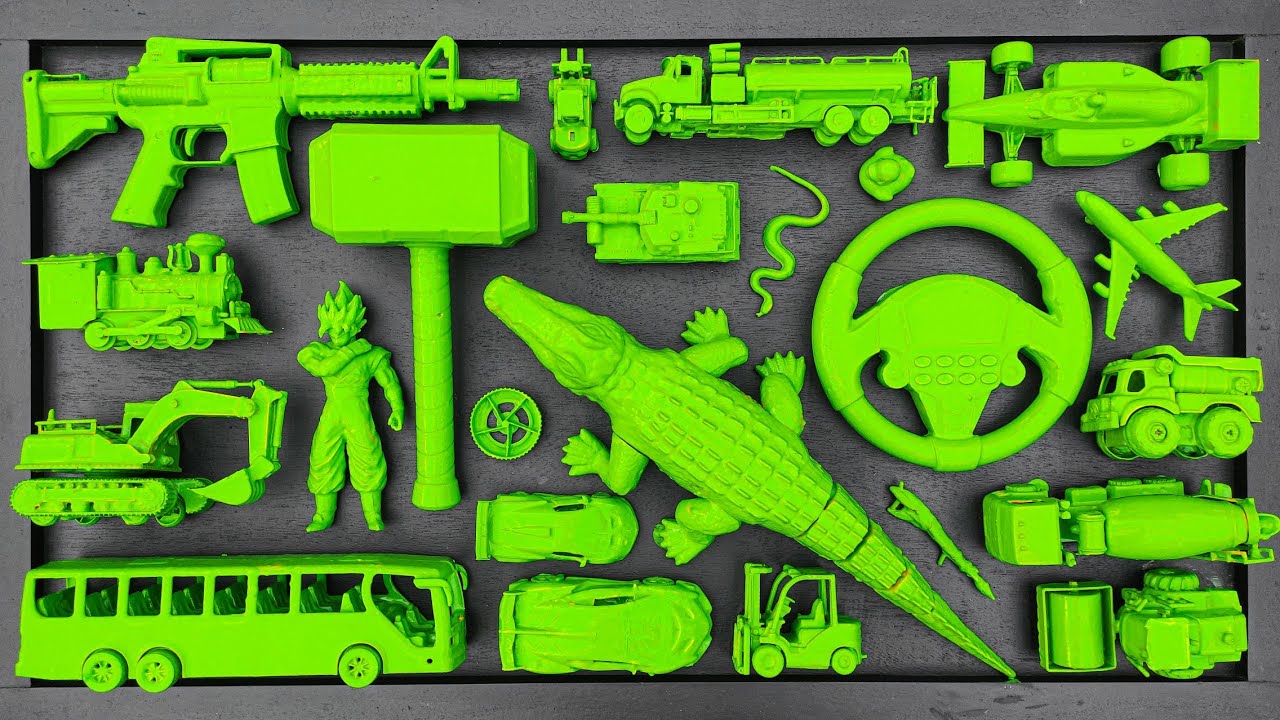 Membersihkan Mainan Mobil Balap, Kereta Api, Bus Telolet, Truk Molen, Tank Baja, Beko Excavator.