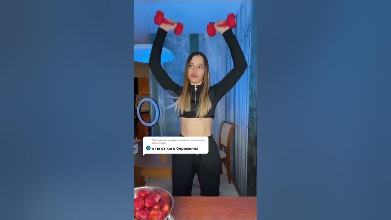 Тетя залетела от племянника. Тетя залетела от племянника. Взрослая женщина и мальчик. Тетя залетела от племянника. Тётя наташа в купальнике.