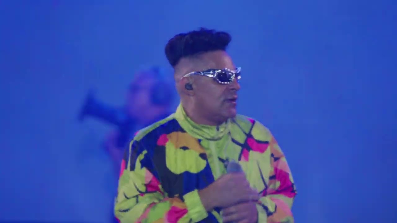 ANDRE MARRETA (A OLA)