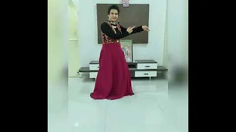 Asawari Sawant #Loveyatri movie song# Dance on Cho...