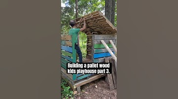 Pallet wood kids playhouse part 3.See part 1 & 2 on my channel. #palletprojects #playhouse
