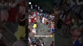 Kürtçe Halay Çeken Romenler