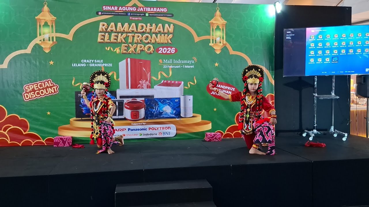 Salsa dan Ayuni Tampil Tari Topeng Kelana Slangit 