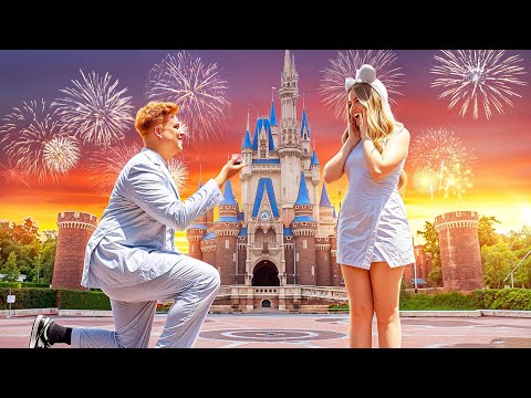 MEU NAMORADO ME PEDIU EM CASAMENTO NA DISNEY!