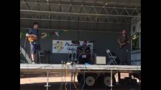 Circle of Circles rock on at Picasso s Picnic