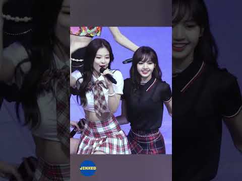 Did you noticed of BLACKPINK LISA?