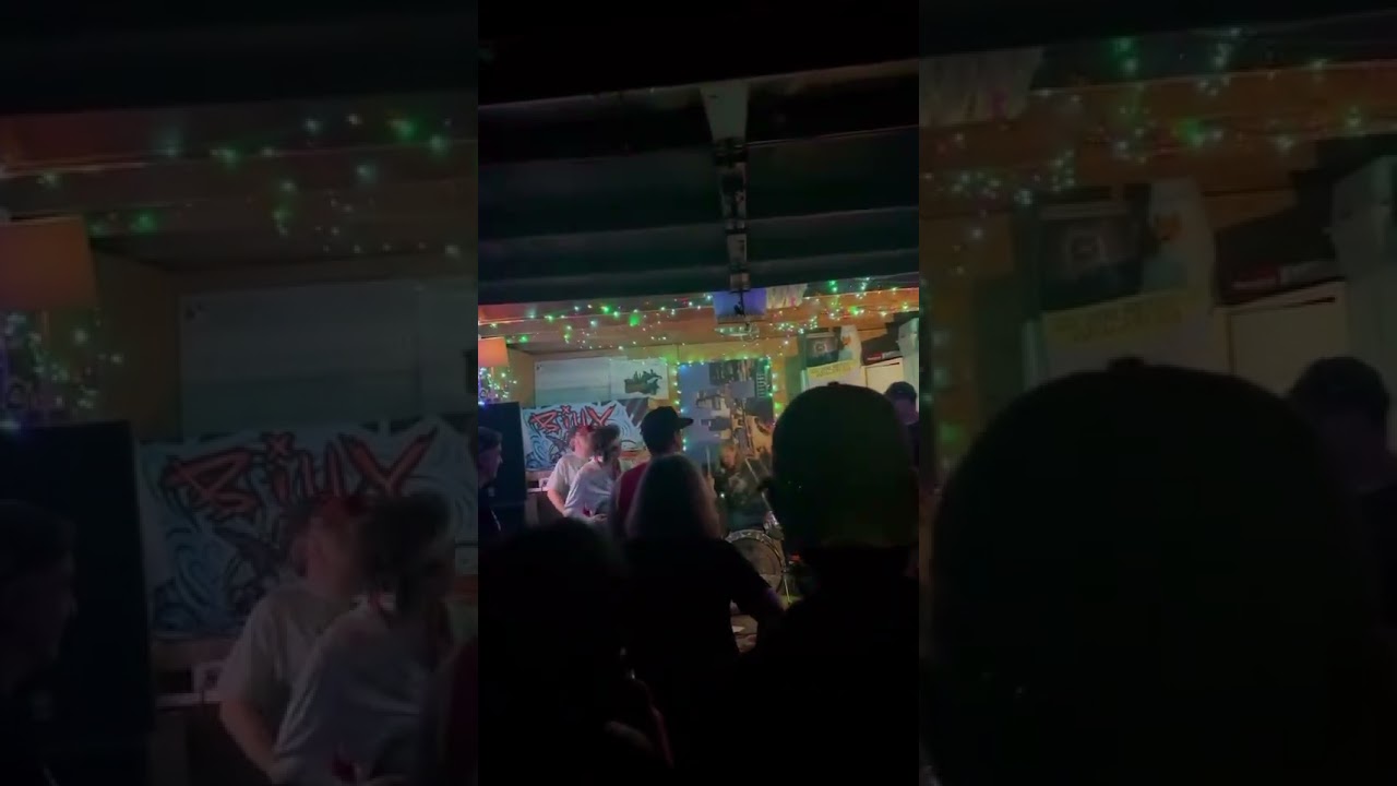 Treephort - HOT WINGS COLD BEER (live at the SHED)