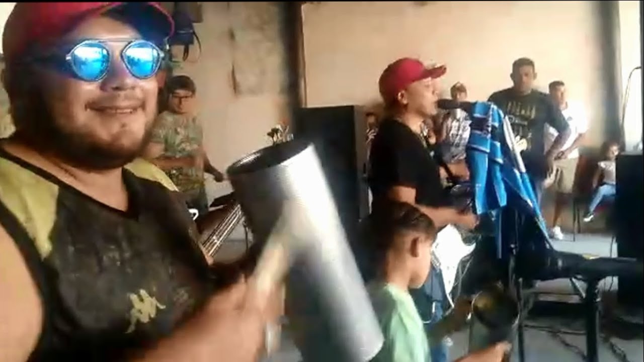 Yiyo Y Los Chicos 10 El Poder Del Amor Juntada De Amigos Yiyeros yiyo-y-los-chicos-10-el-poder-del-amor-juntada-de-amigos-yiyeros
