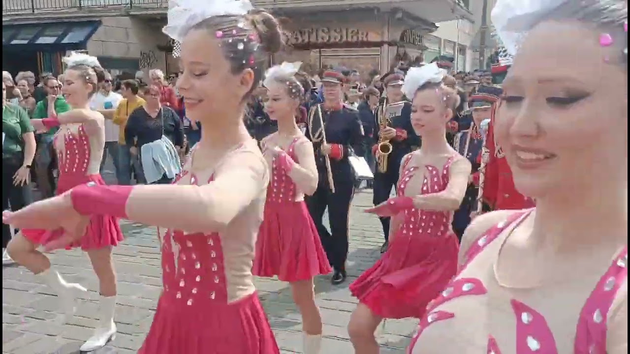Parade des fanfares internationales Beauvais 2025
