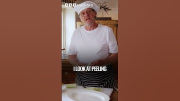 Marco Pierre White laat zien hoe je selderij perfect klaarmaakt #shorts #marcopierrewhite #koken