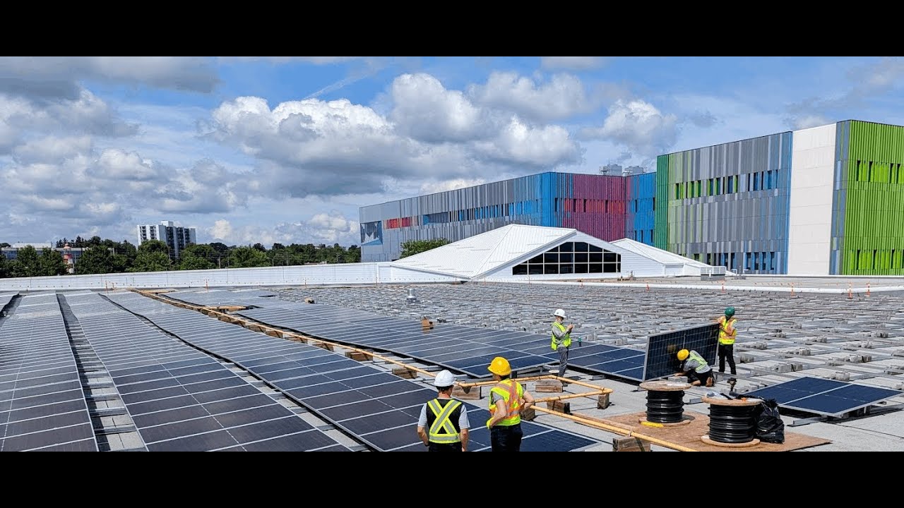 OREC expands the rooftop solar at the Canada Science & Technology Museum