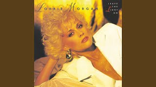 Miniatura de vídeo de "Lorrie Morgan - He Talks To Me"