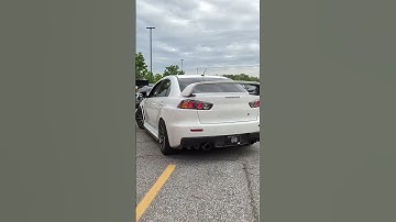 Big Turbo EVO X Leaving Car Meet #car #evox #lancer #bigturbo #e85 #mitsubishi #loud #beautiful