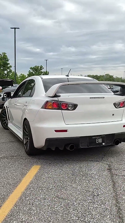 Big Turbo EVO X Leaving Car Meet #car #evox #lancer #bigturbo #e85 #mitsubishi #loud #beautiful