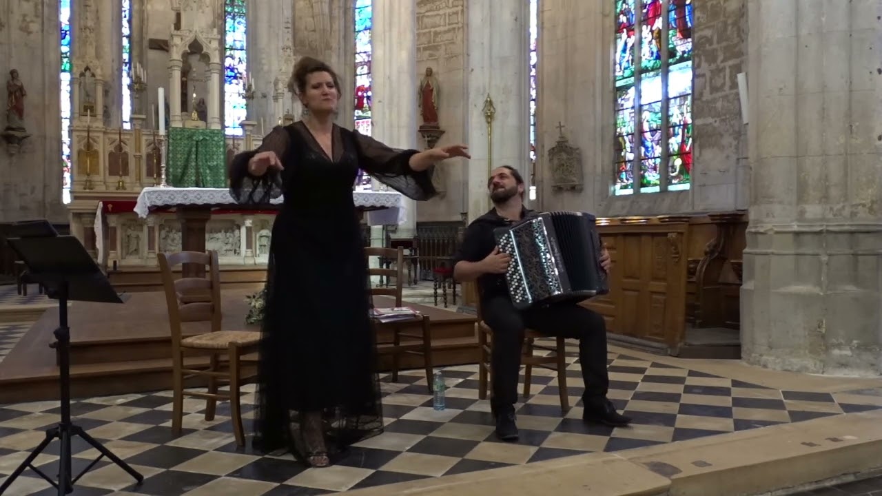 ROUND ABOUT THE MOUNTAIN