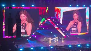 POCKET - YEJI (ITZY) - (TUNNEL VISION TOUR - AFAS LIVE - AMSTERDAM) screenshot 5