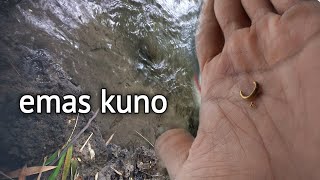 mencari harta karun di sungai-temukan emas kuno