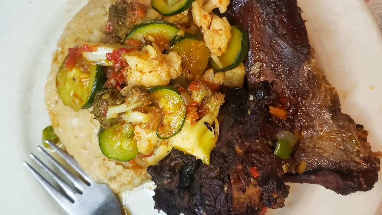 The best Zimbabwean cuisine |Peanut butter Rice with smoked goat stew ...