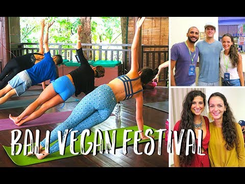 FullyRawKristina und den Macher von WHAT THE HEALTH getroffen | Bali Vegan Festival 2017
