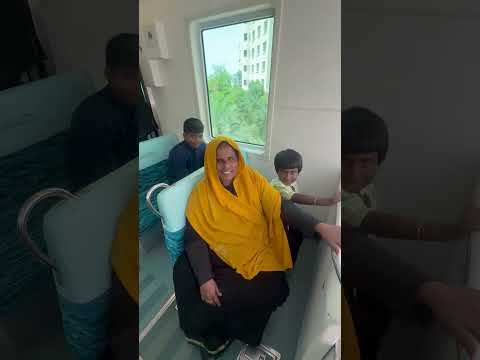 துபாய்ல மெட்ரோ ட்ரைன் காமிச்சாச்சு