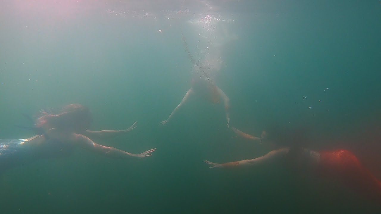 3 Mermaids Swim in Cultus Lake
