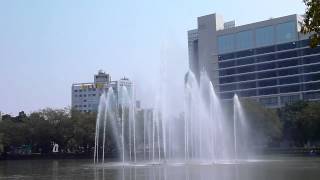 台中公園噴水出運啦 102/02/28