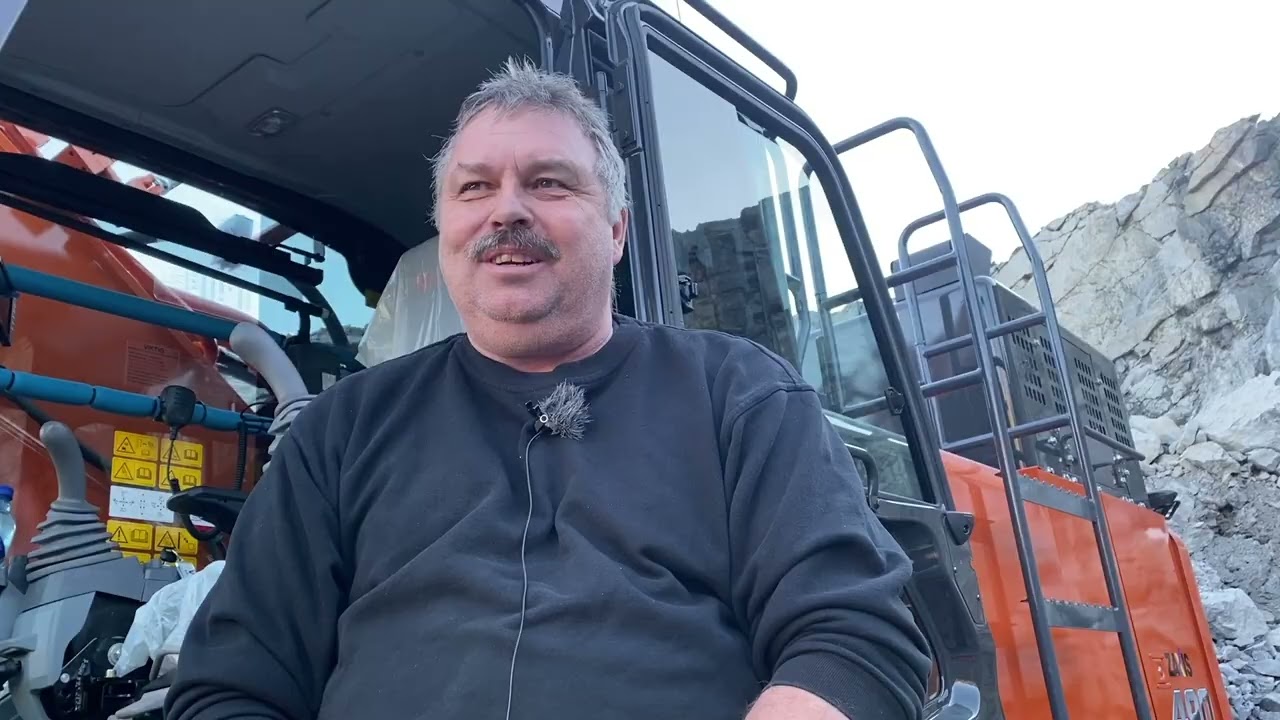 Etter 8 år i ZX470-5 har Terje fått ny maskin!