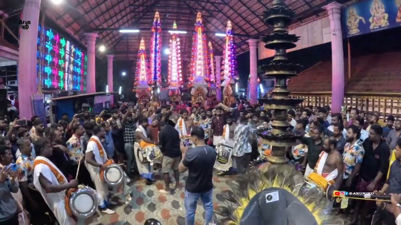 താമരപ്പൂവിൽ വാഴും ദേവിയല്ലോ നീ | Kariyannoor Brothers | Kodakara Shashti 7/12/2024