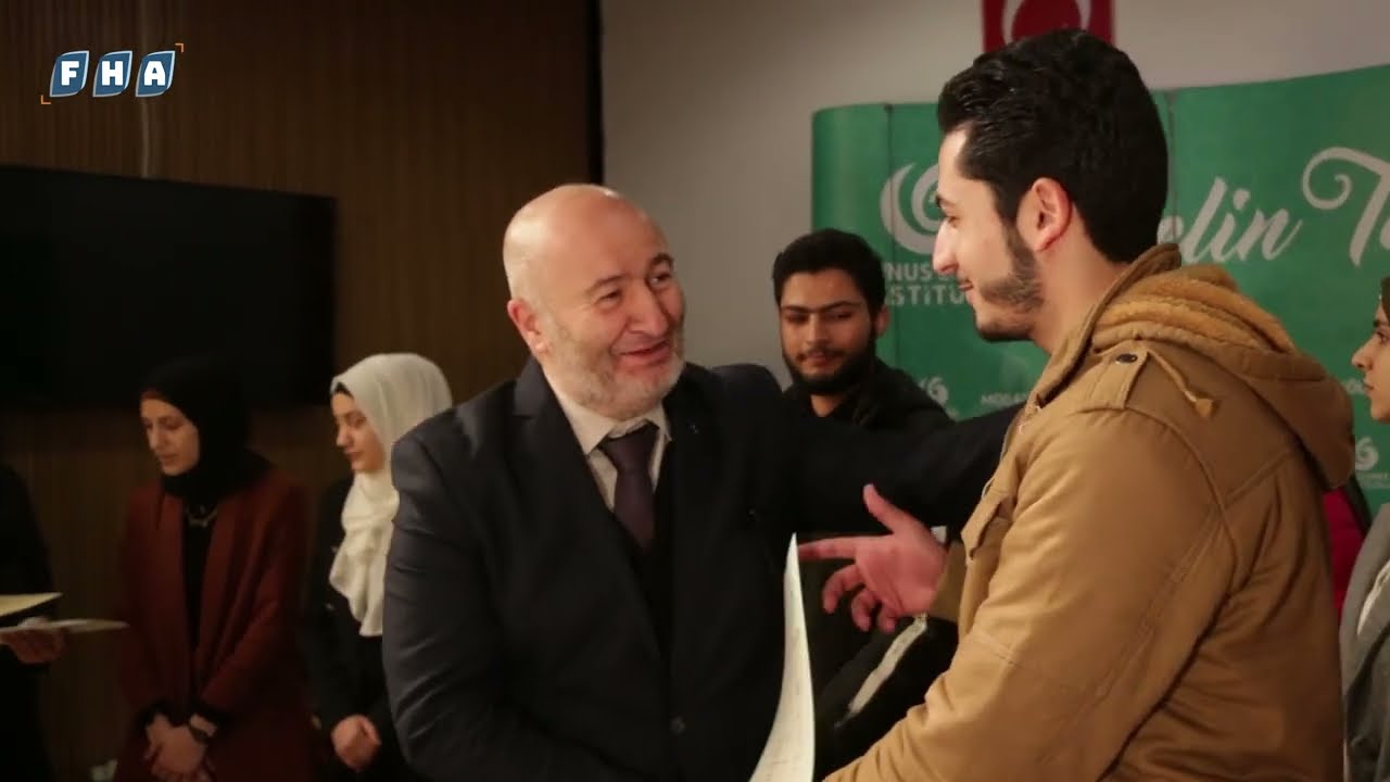 معهد يونس إمره في مدينة عفرين يقيم حفل توزيع شهادات اللغة التركية للطلاب الذين أتموا المراحل بنجاح