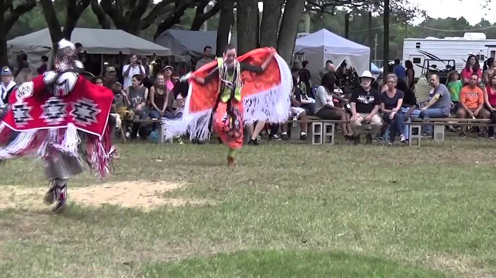 Elizabeth Crenshaw (Thunderbird Pow-Wow 2015)