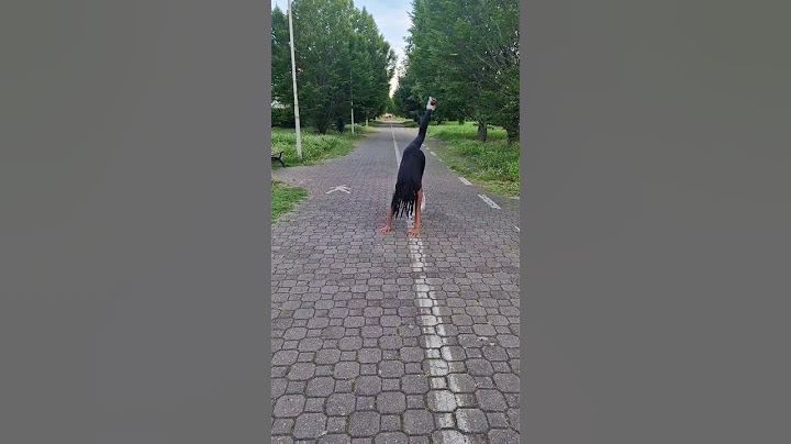 She's so flexible 😍 #viral #youtubeshort #viralshort #ytshort