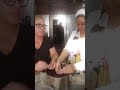 Limpiando el pulpo ? para hacer ensalada de pulpo Boricua!