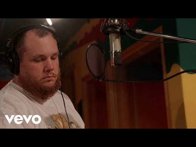 Luke Combs - Love You Anyway (Official Studio Video) class=