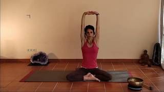 Postnatal Yoga -  soft sequence for the upper back, chest and shoulders screenshot 1