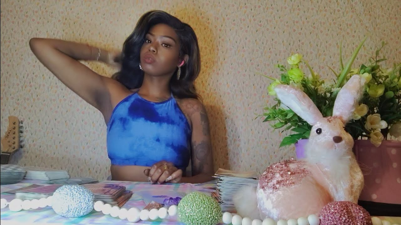 #aquarius ♒  #gemini ♊ #libra ♎ #tarot How's your crush/future feeling? 💌🥰 #love #yt #fypシ #haters 🙄